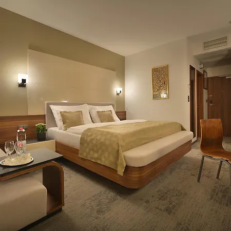 Wellness Diamant Hotel Hluboka nad Vltavou