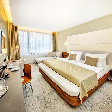Ξενοδοχείο Wellness Diamant 5*