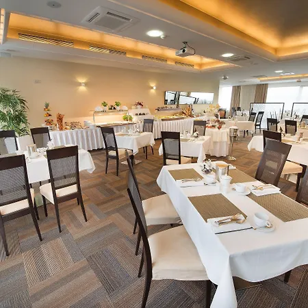 Wellness Diamant Ξενοδοχείο