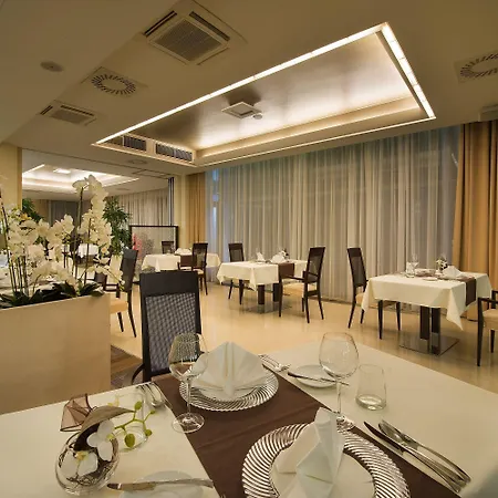 Wellness Diamant Ξενοδοχείο