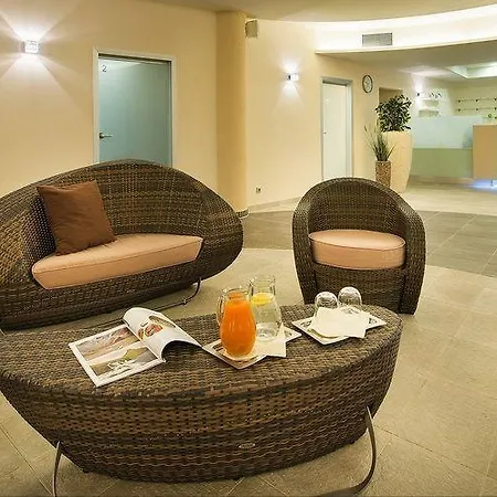 Hotel Wellness Diamant Hluboka nad Vltavou