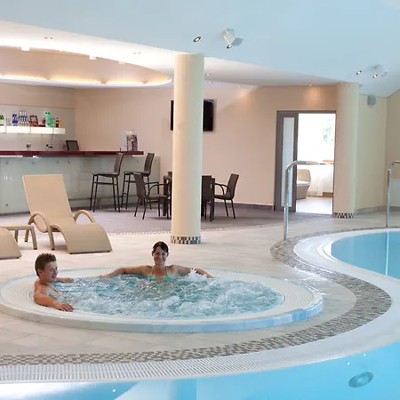 Wellness Diamant Hluboka nad Vltavou